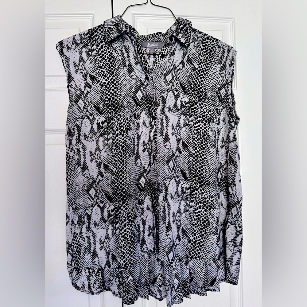 Snake Print Button Front Collared Shirt Size L